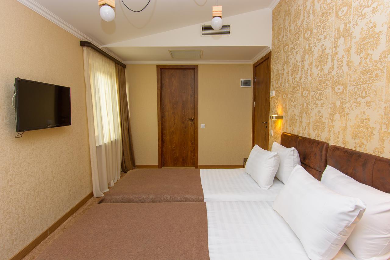 King David Hotel Tbilisi Exterior foto